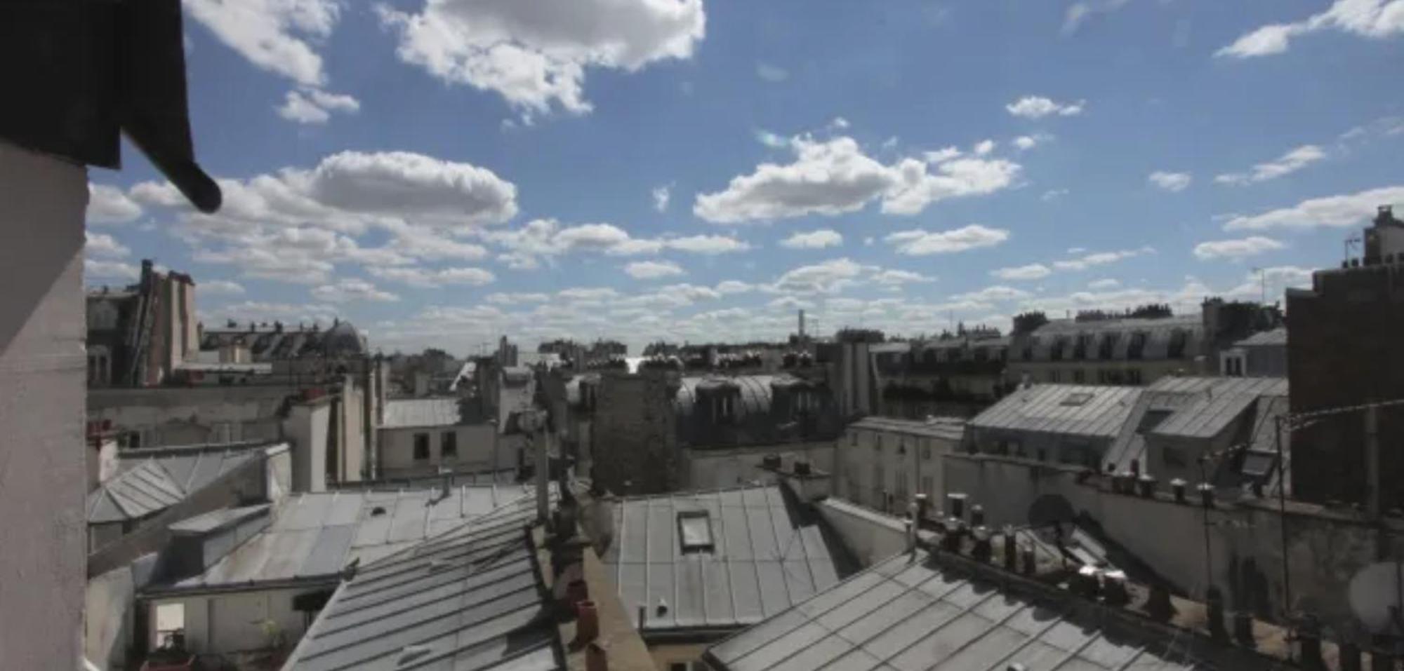 Sous Les Toits De Paris Shared Place Luaran gambar
